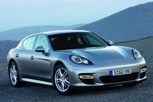 official-porsche-panamera-leaked-images_3.jpg