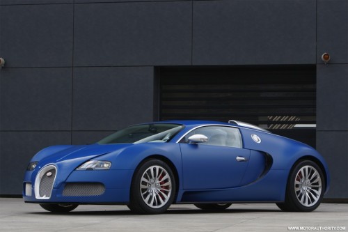 bugatti_veyron_bleu_centenaire_001-0303-950x650.jpg
